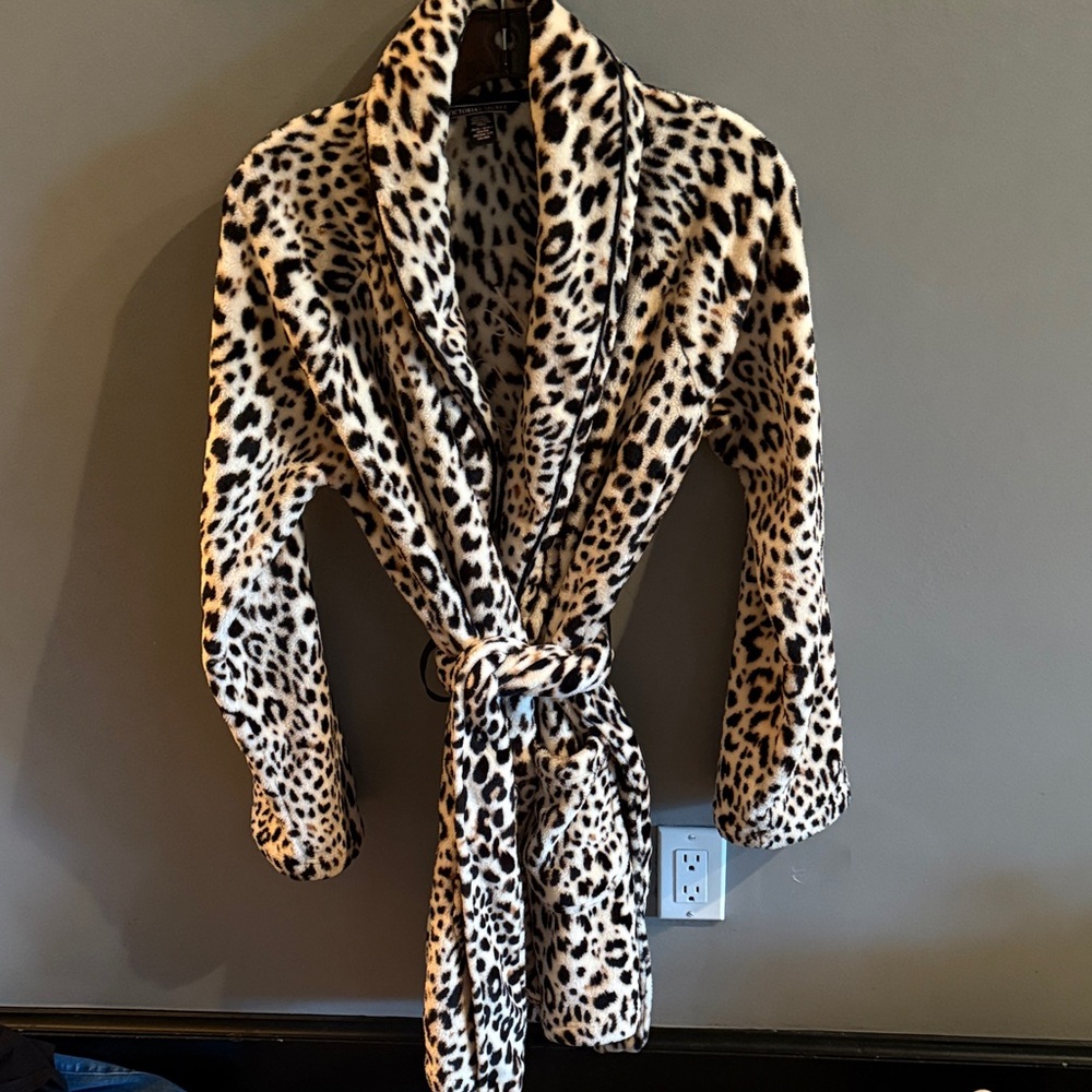 Victoria's Secret XS leopard robe
